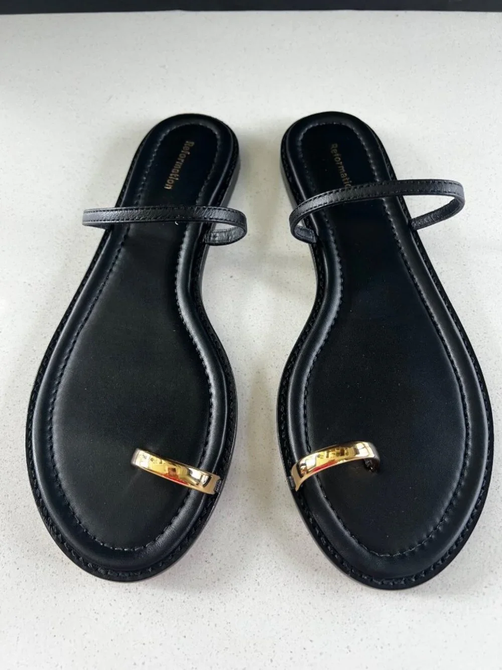 REFORMATION Cassandra BLACK LEATHER Flat Sandals flats size 9.5 NEW - Picture 3 of 7
